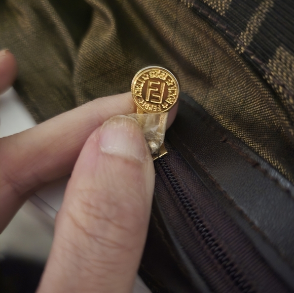 Fendi Zucca Monogram Messenger Laptop Bag - Picture 16 of 16